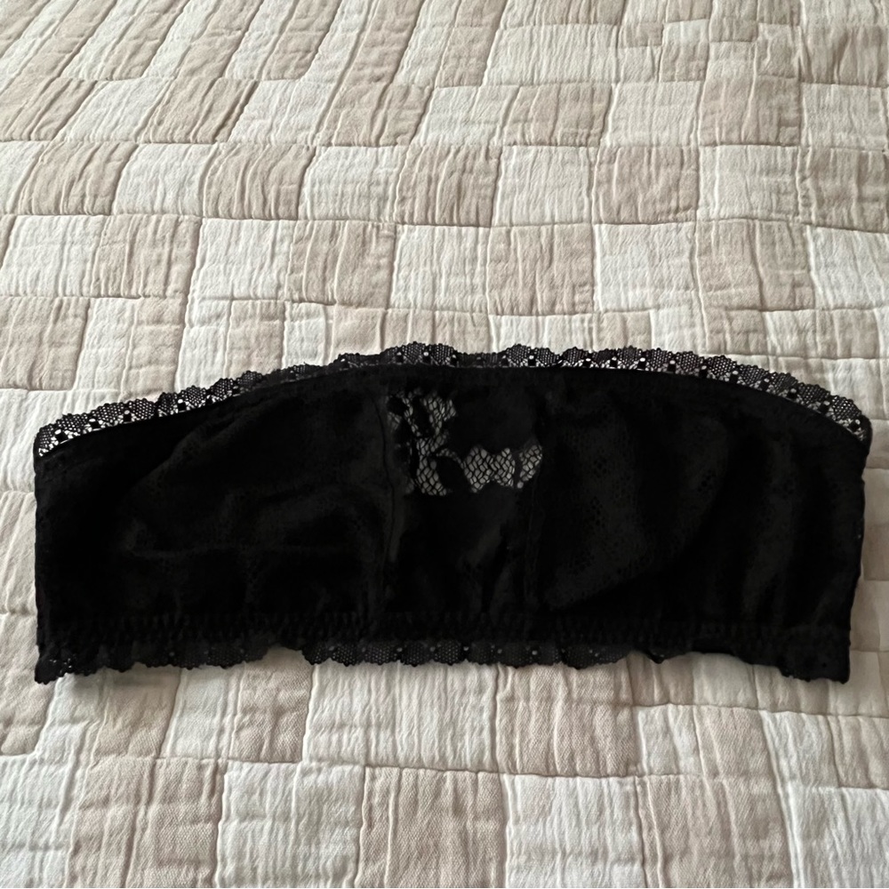 NWOT Victoria’s Secret Lace Strapless Bandeau Bralette in Black - Size Large